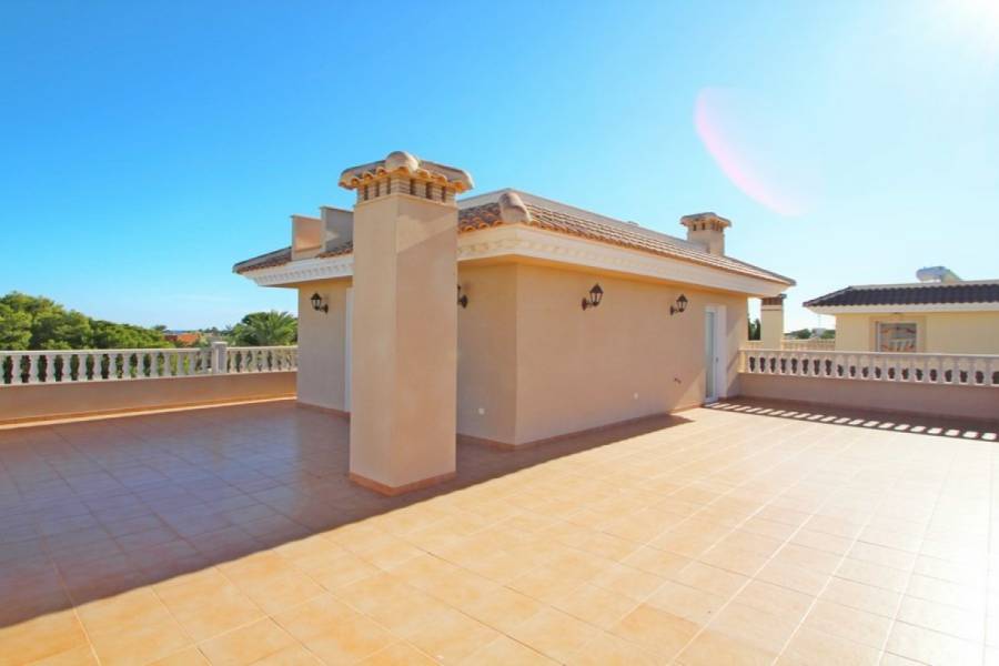 Verkauf - Luxusvilla - Cabo Roig