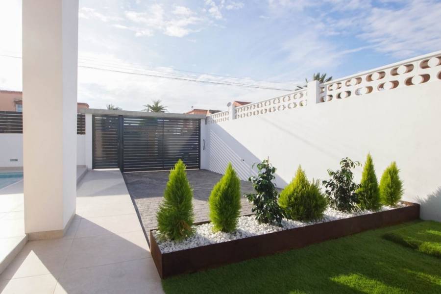 Verkauf - Einfamilienhaus - Los balcones - Torrevieja