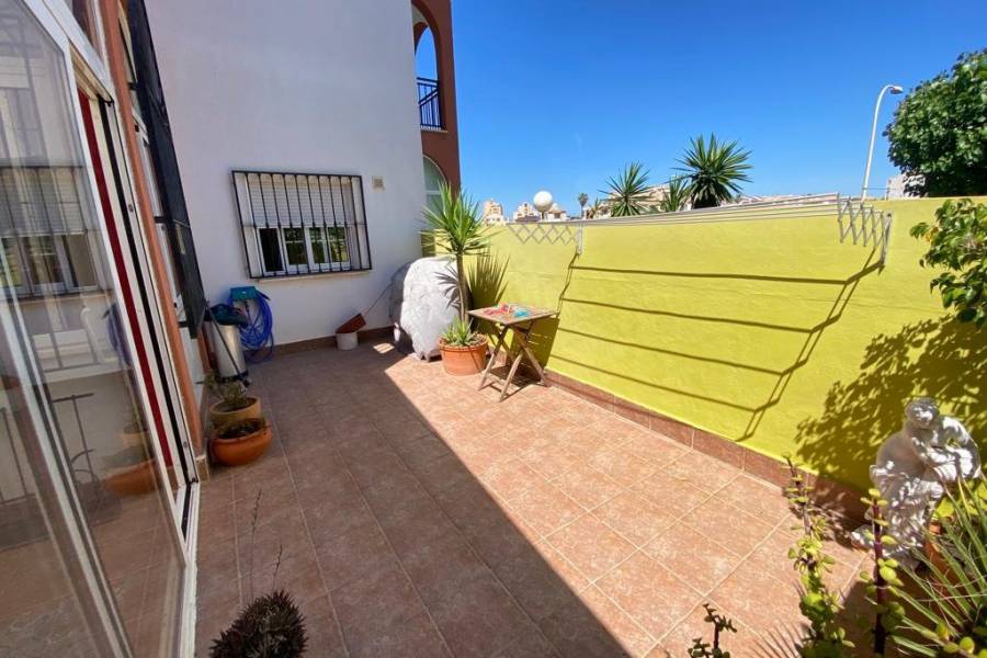Försäljning - Lägenhet - Aguas nuevas 2 - Torrevieja