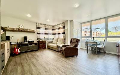 Apartamento - Venta - Playa del Cura - Torrevieja