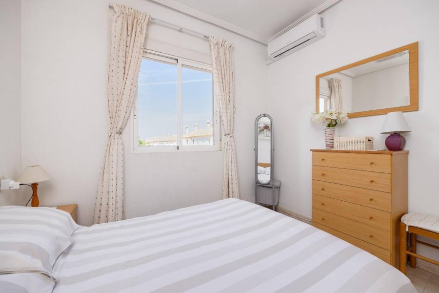 Venta - Bungalow Planta Alta - Aguas Nuevas - Torrevieja