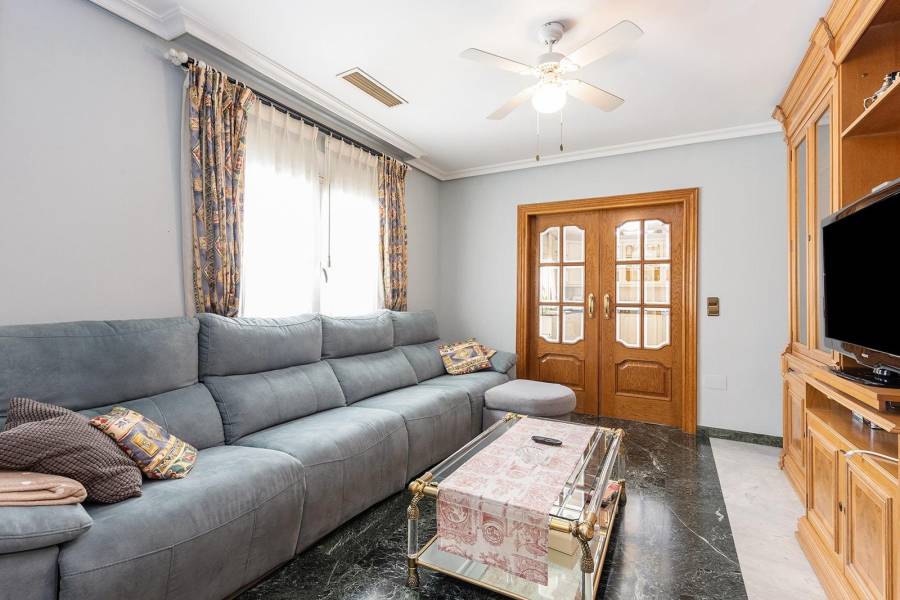 Försäljning - Villa - Torreta florida - Torrevieja