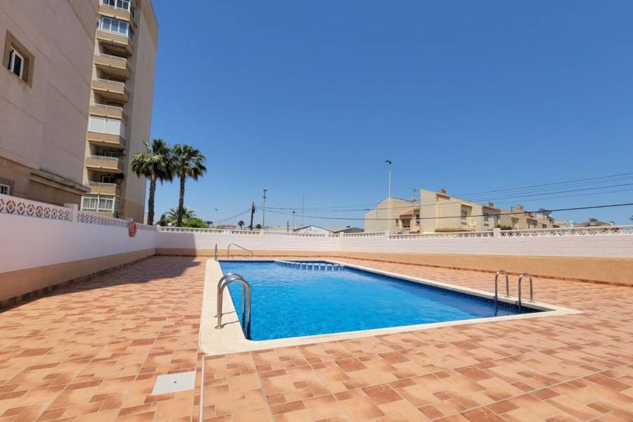 Venta - Apartamento - Nueva Torrevieja - Torrevieja