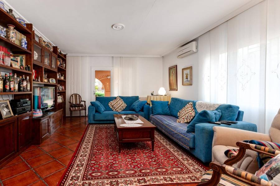 Venta - Villa de Lujo - San luis - Torrevieja