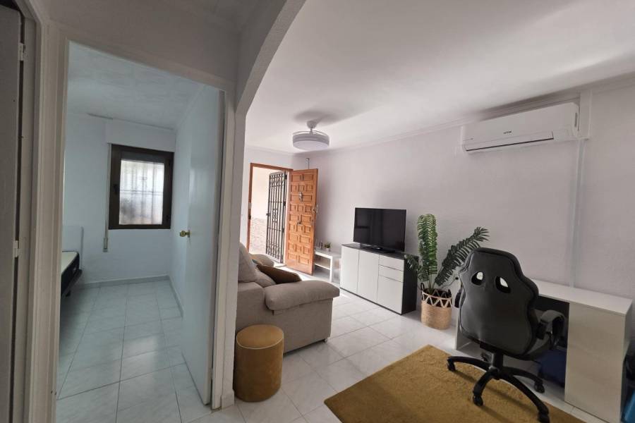 Sale - Bungalow - La Siesta - El Salado - Torreta - Torrevieja