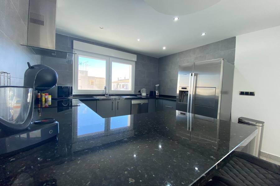 Venta - Villa de Lujo - Aldea del mar - Torrevieja