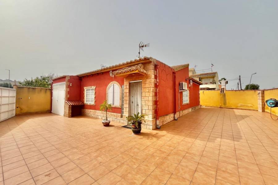 Venta - Chalet - Los Balcones - Los Altos del Edén - Torrevieja