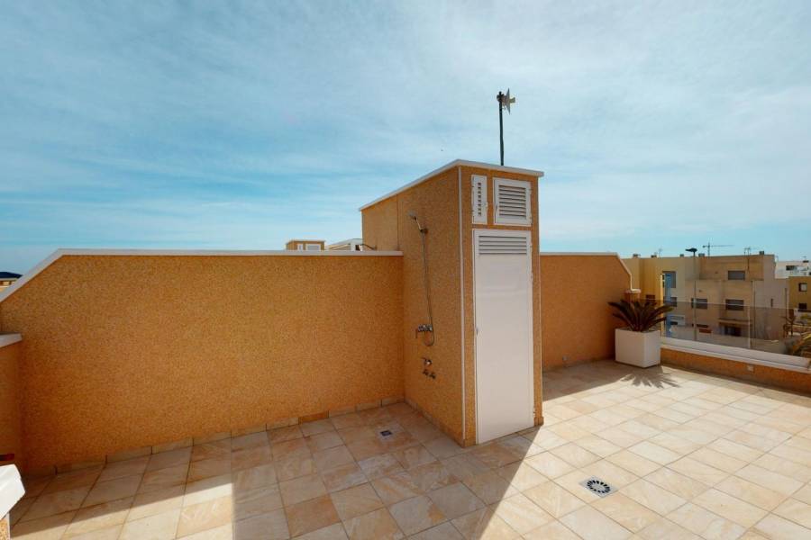 Venta - Adosado - Zona Pueblo - Pilar de la Horadada