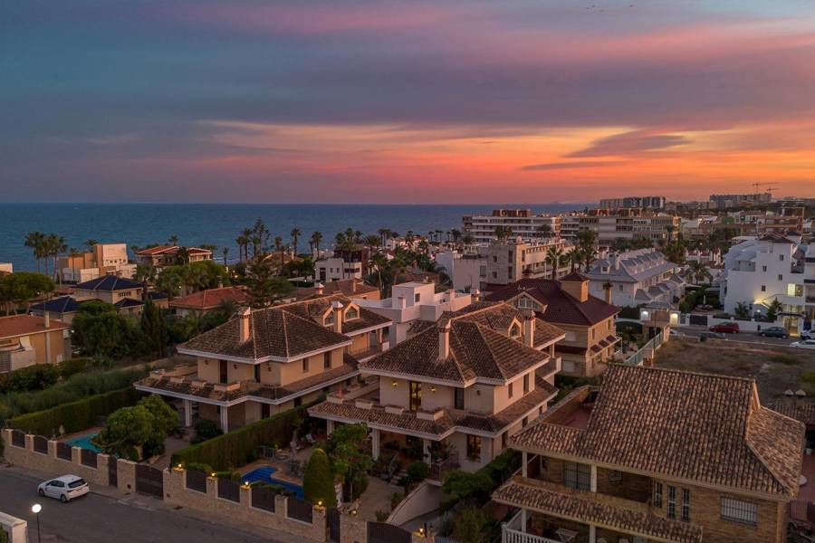 Venta - Villa - La veleta - Torrevieja