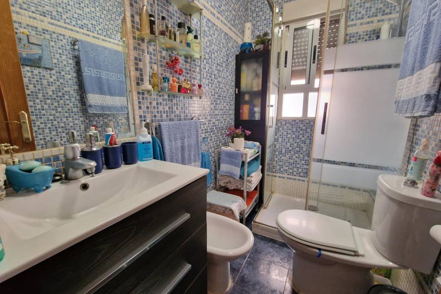 Sale - Terraced house - Estacion de autobuses - Torrevieja