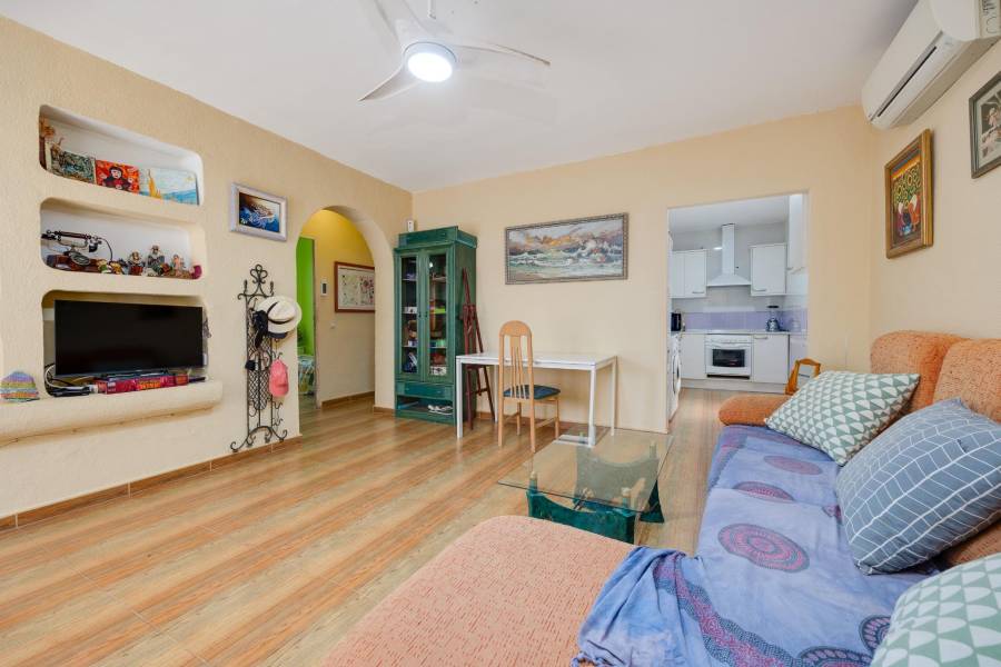 Venta - Chalet - Los balcones - Torrevieja