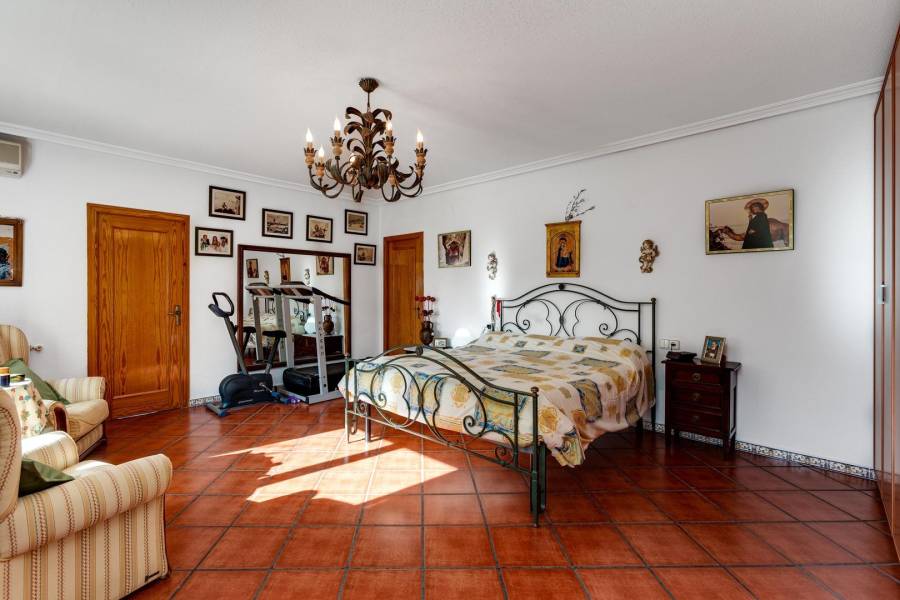 Venta - Villa de Lujo - San luis - Torrevieja