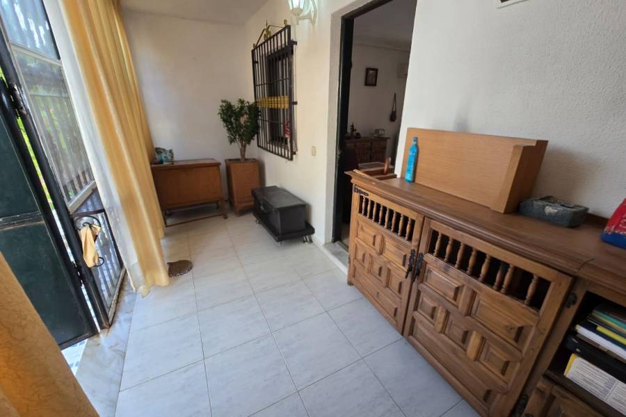 Venta - Bungalow Planta Baja - Aguas Nuevas - Torrevieja