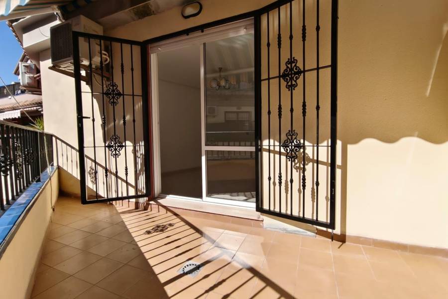 Verkauf - Reihenhaus - Aguas nuevas 1 - Torrevieja
