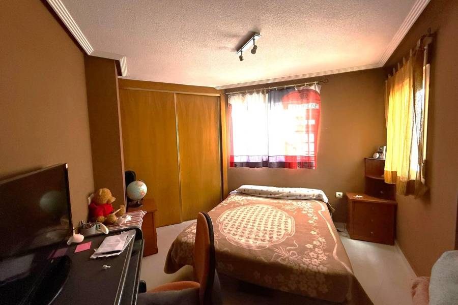 Venta - Apartamento - Paseo maritimo - Torrevieja