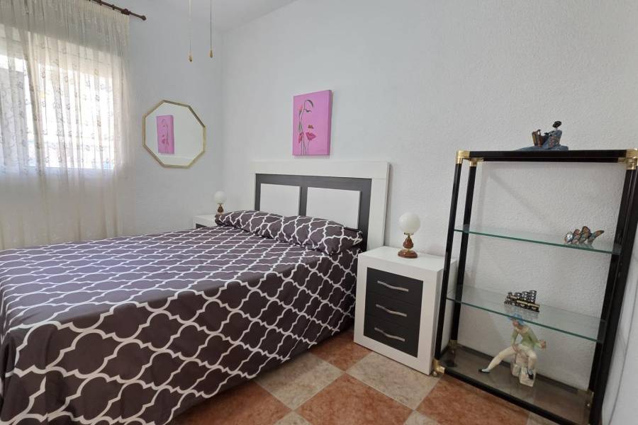 Venta - Apartamento - Estacion de autobuses - Torrevieja