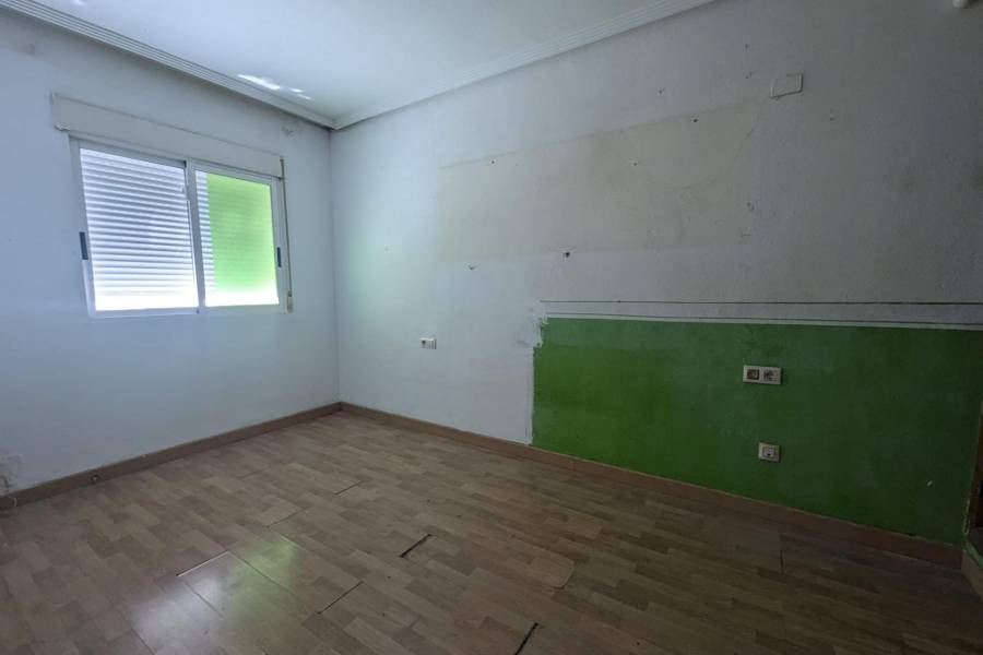 Vente - Bungalow Étage Bas - Centro - Torrevieja