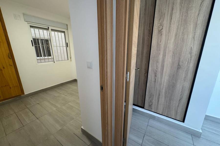 Sale - Apartment - Playa del Cura - Torrevieja