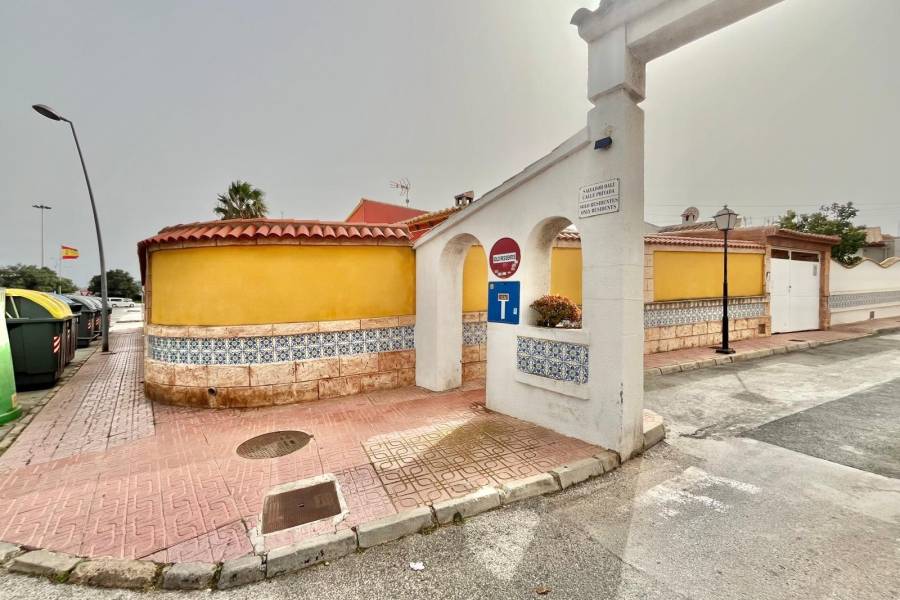 Venta - Chalet - Los Balcones - Los Altos del Edén - Torrevieja