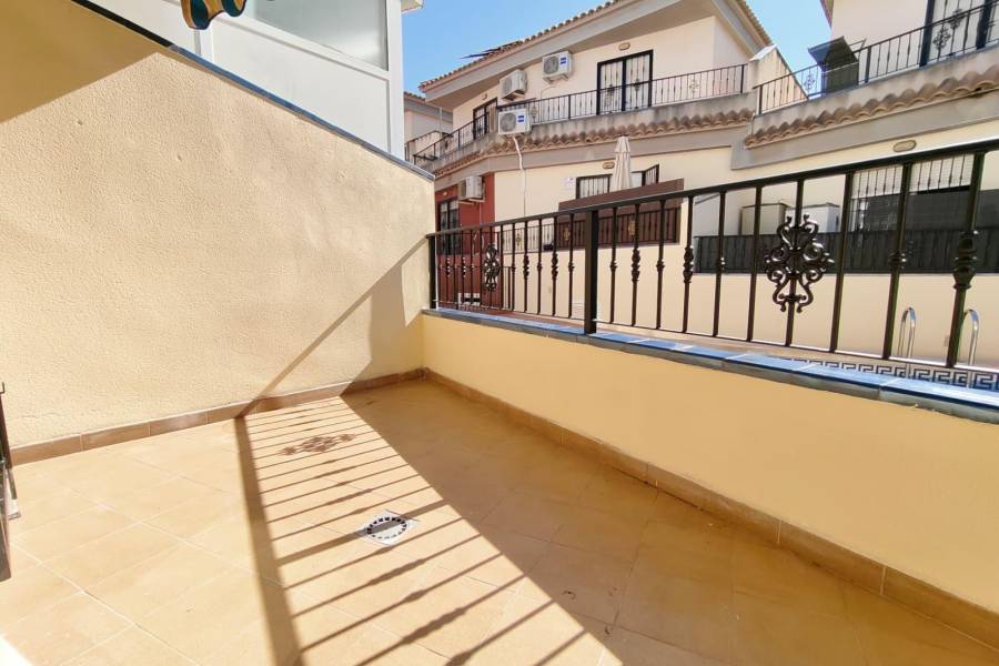 Verkauf - Reihenhaus - Aguas nuevas 1 - Torrevieja