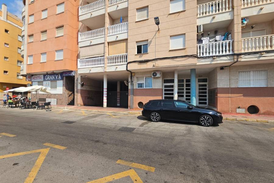 Sale - Garage - Estacion de autobuses - Torrevieja