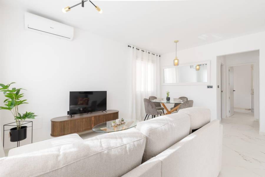 Venta - Chalet - Las filipinas - San Miguel de Salinas