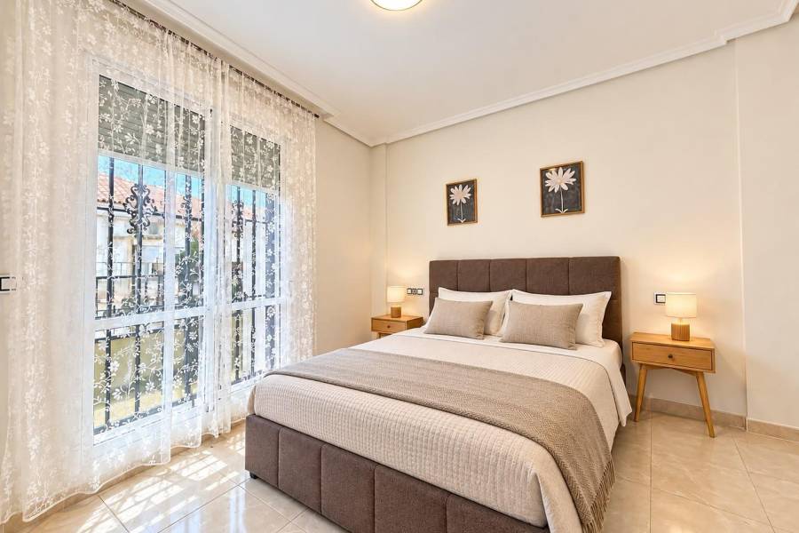 Verkauf - Reihenhaus - Aguas nuevas 1 - Torrevieja
