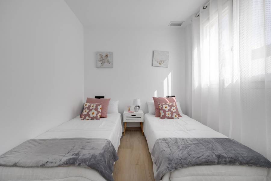 Sale - Villa - Zona los Frutales - Torrevieja
