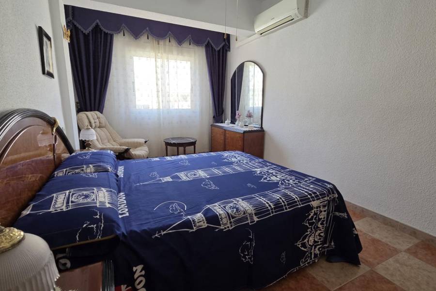 Venta - Apartamento - Estacion de autobuses - Torrevieja