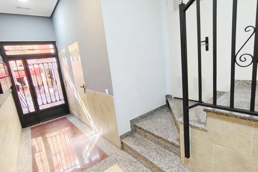 Verkauf - Apartment - Paseo maritimo - Torrevieja