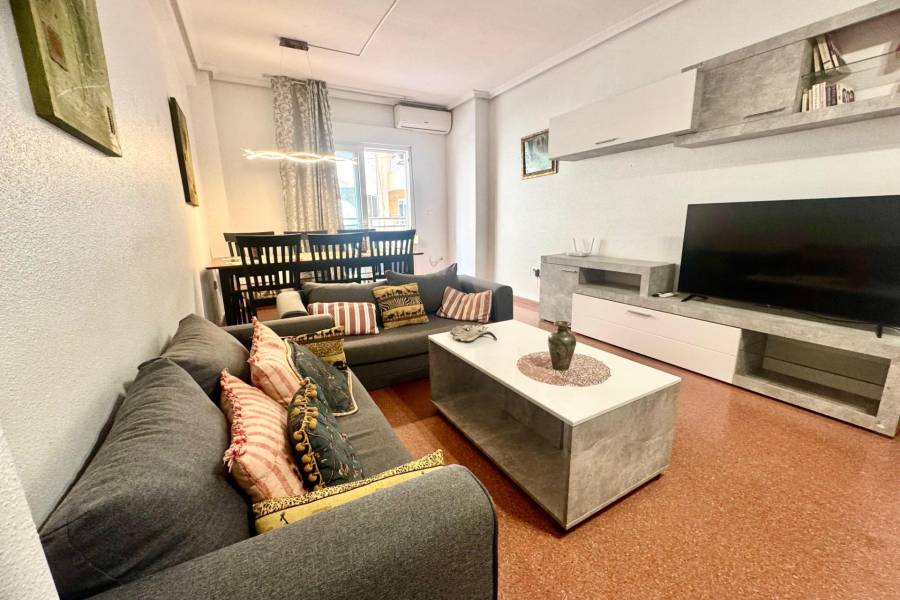 Sale - Apartment - Centro - Torrevieja