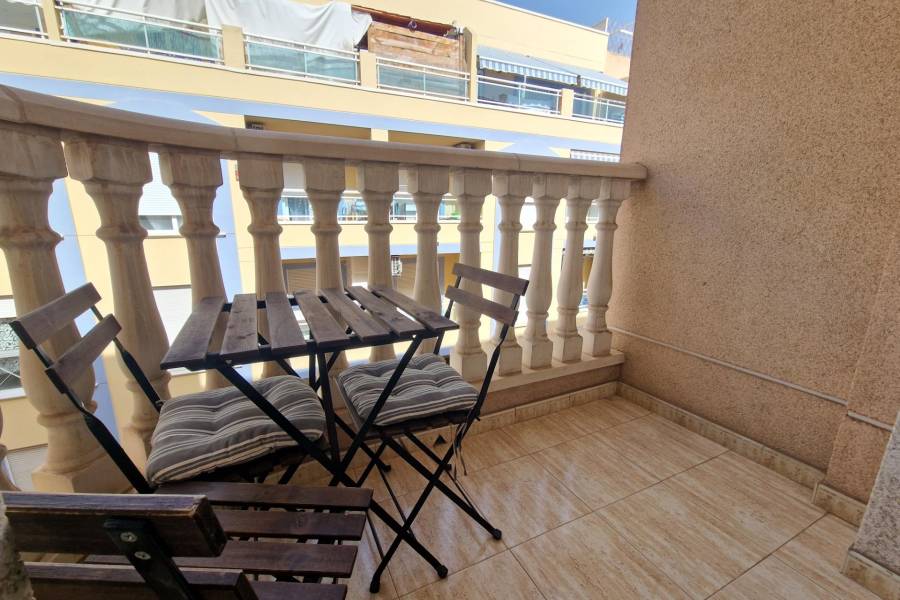 Sale - Apartment - Centro - Torrevieja