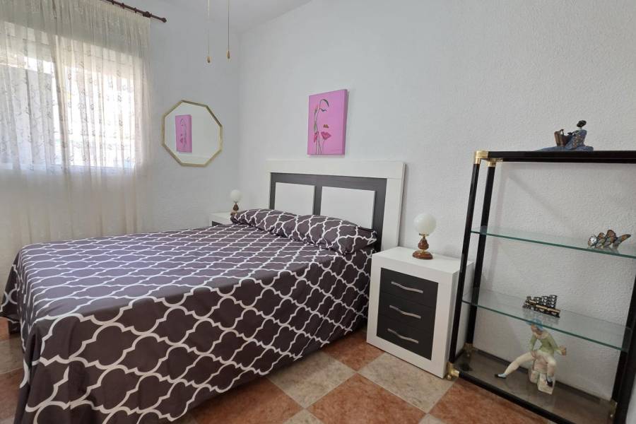 Venta - Apartamento - Estacion de autobuses - Torrevieja