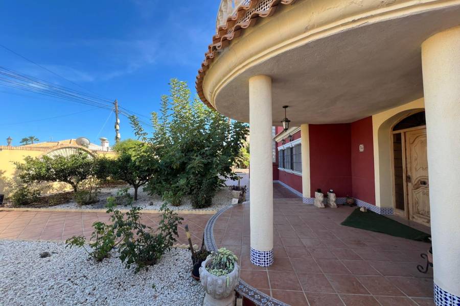 Försäljning - Villa - Torreta florida - Torrevieja