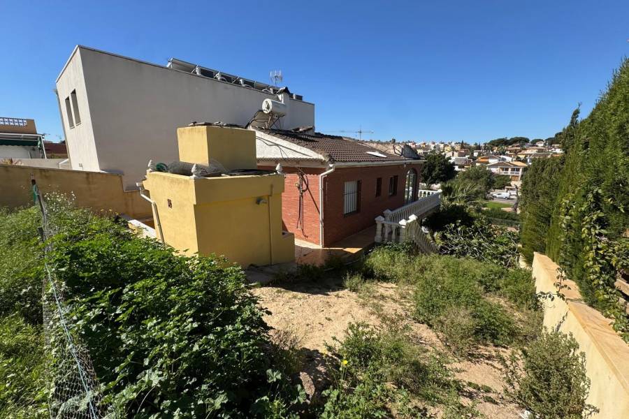 Venta - Chalet - Los balcones - Torrevieja