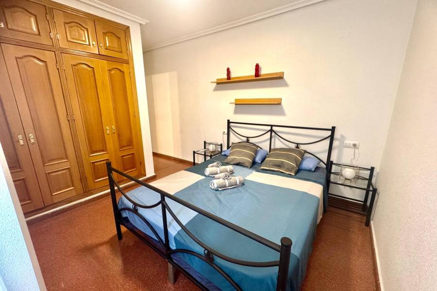 Sale - Apartment - Centro - Torrevieja