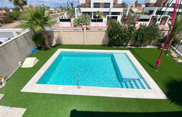 Chalet - Venta - Torreta florida - Torrevieja