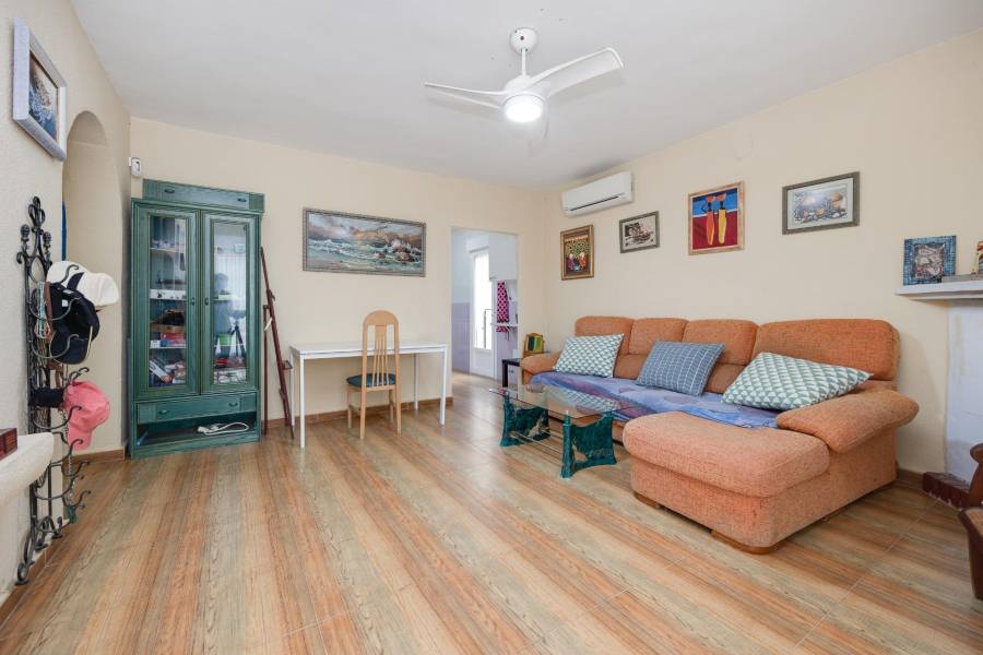 Venta - Chalet - Los balcones - Torrevieja