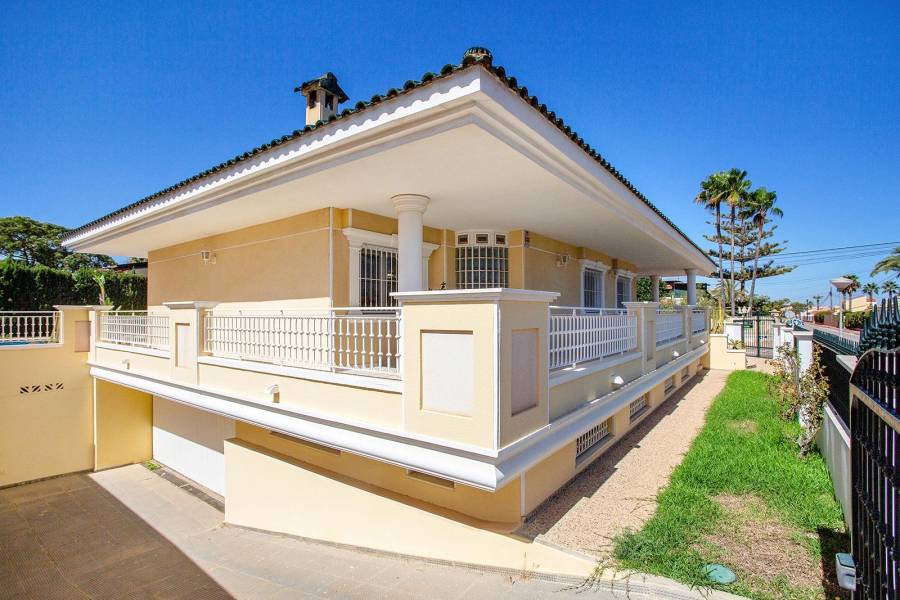 Försäljning - Villa - Torreta florida - Torrevieja