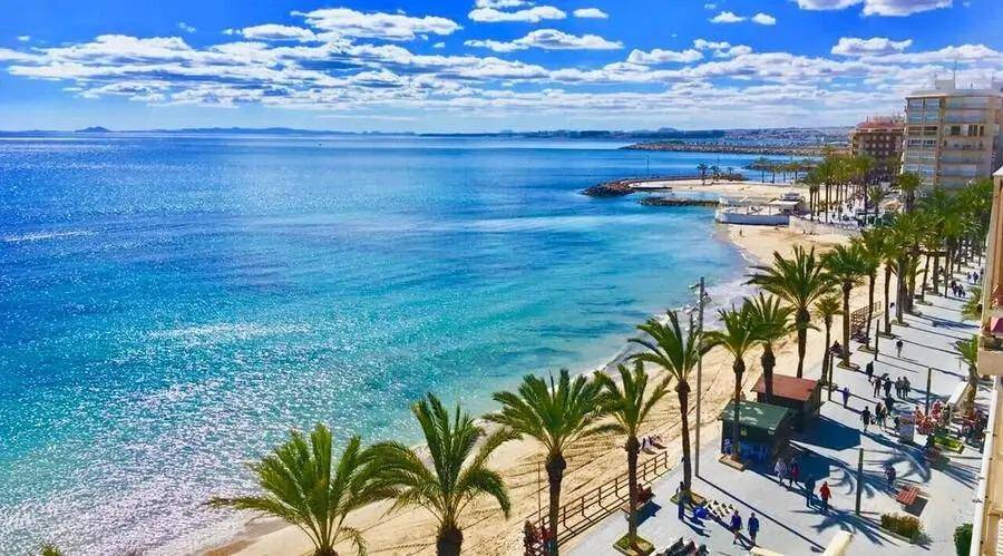 Försäljning - Lägenhet på bottenvåni - Playa de los locos - Torrevieja