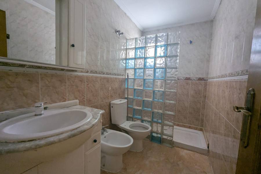 Vente - Bungalow Étage Bas - Centro - Torrevieja