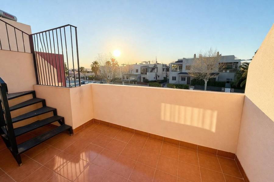 Försäljning - Radhus - Aguas Nuevas - Torrevieja
