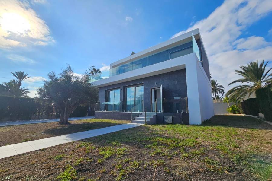 Venta - Villa de Lujo - Los Angeles - Torrevieja