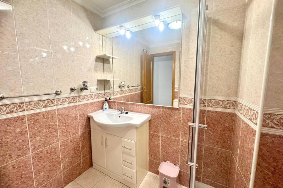 Sale - Apartment - Centro - Torrevieja