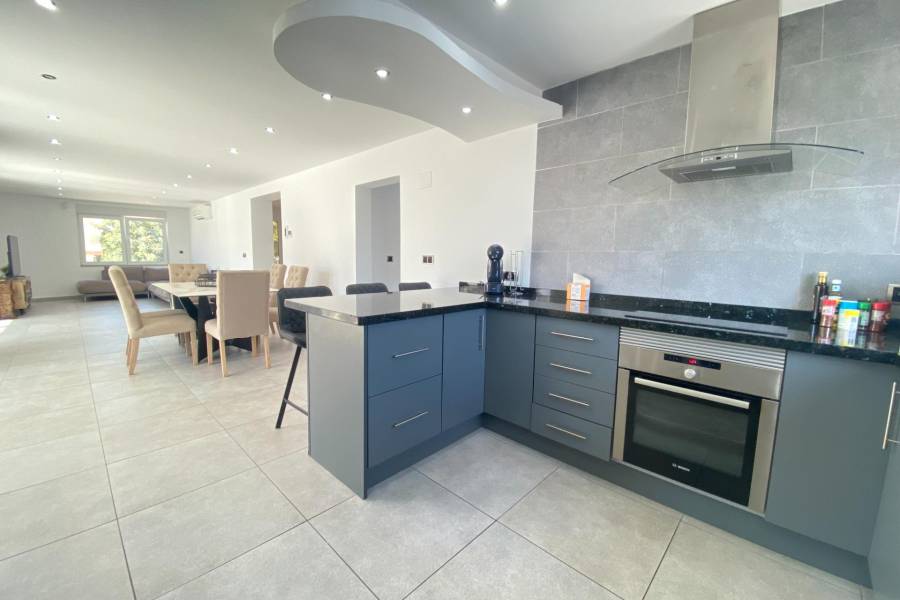 Venta - Villa de Lujo - Aldea del mar - Torrevieja