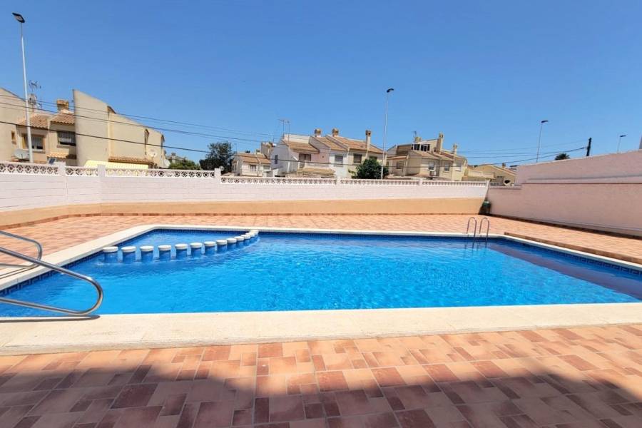 Venta - Apartamento - Nueva Torrevieja - Torrevieja
