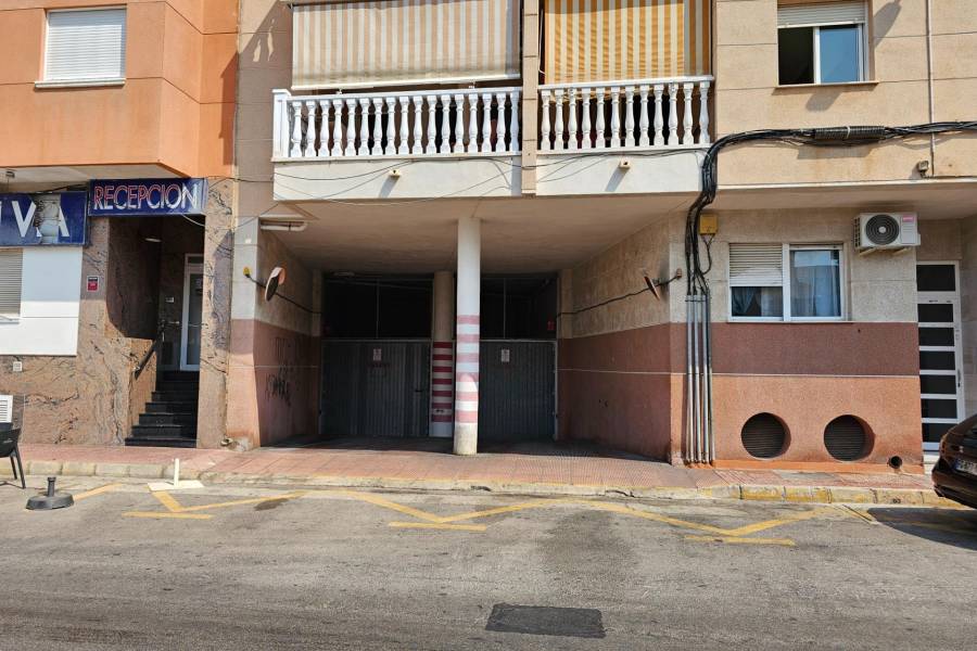 Sale - Garage - Estacion de autobuses - Torrevieja