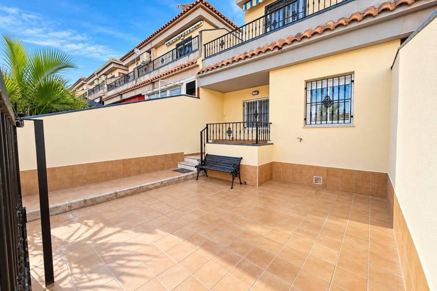 Verkauf - Reihenhaus - Aguas nuevas 1 - Torrevieja
