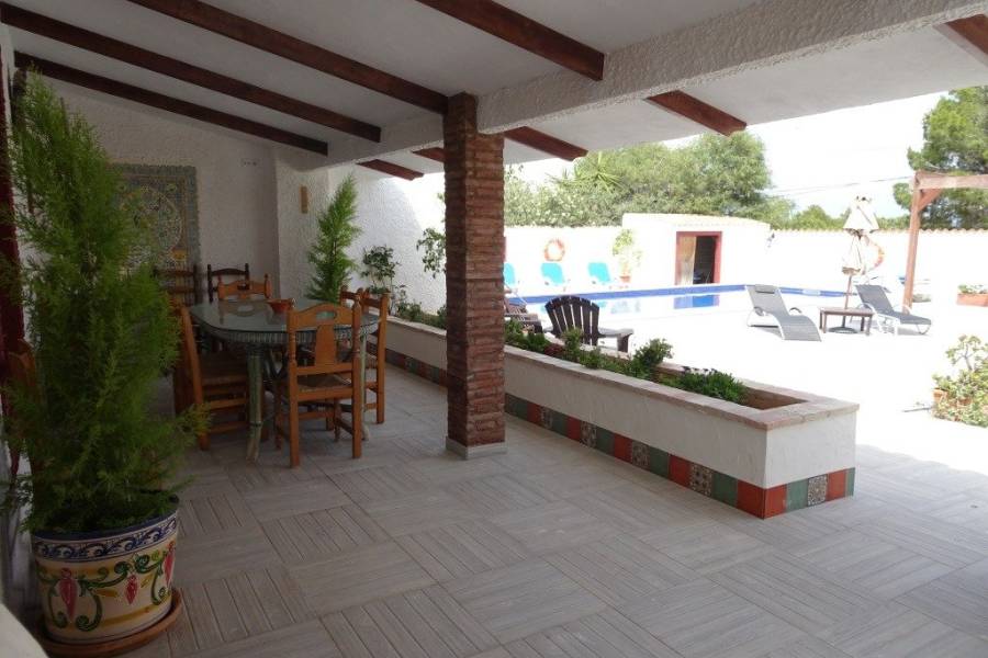 Sale - Single family house - Lomas de Cabo Roig - Orihuela Costa