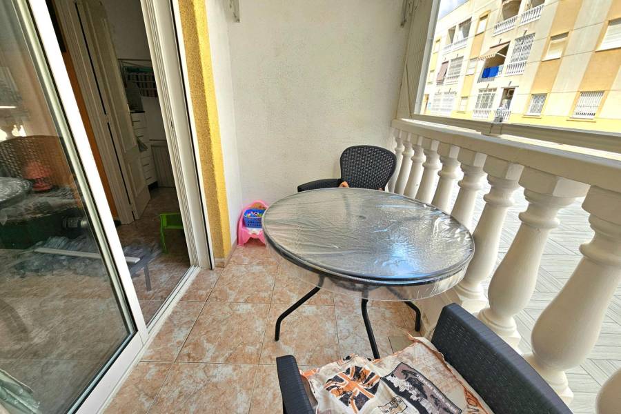 Sale - Apartment - Centro - Torrevieja